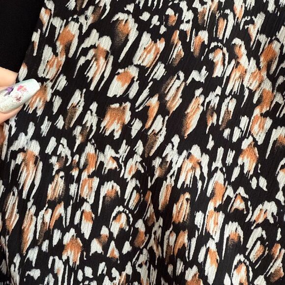 Express Flutter Surplice Wrap Top in Abstract Feather Print Black White Tan - Picture 11 of 11